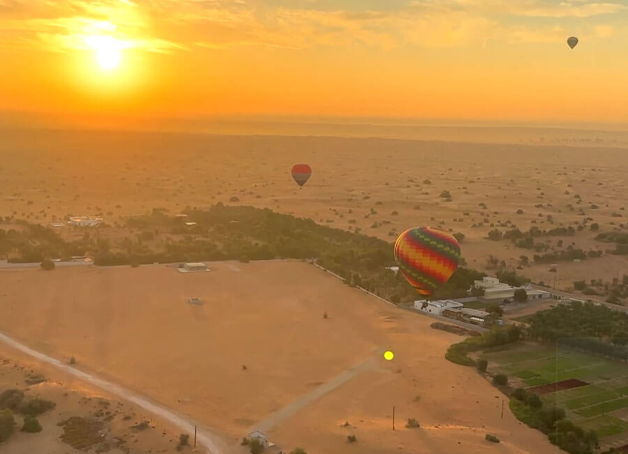 5-experience-aerial-views-sunrise-ballooning-tours-dubai-uae