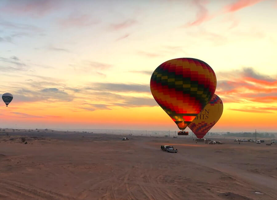 5-signature-exciting-hot-air-balloon-adventure-family-friends-colleagues-dubai